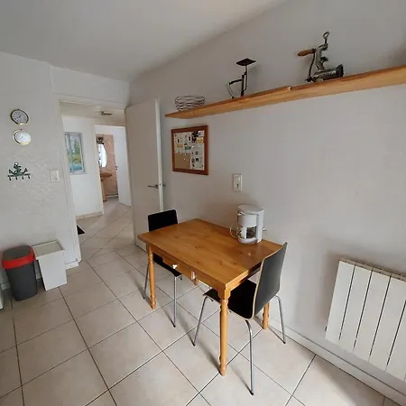 T2 Kennedy Apartment